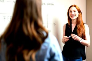 تطبيقات التكوين: استراتيجيات مبتكرة لتعزيز الإبداع