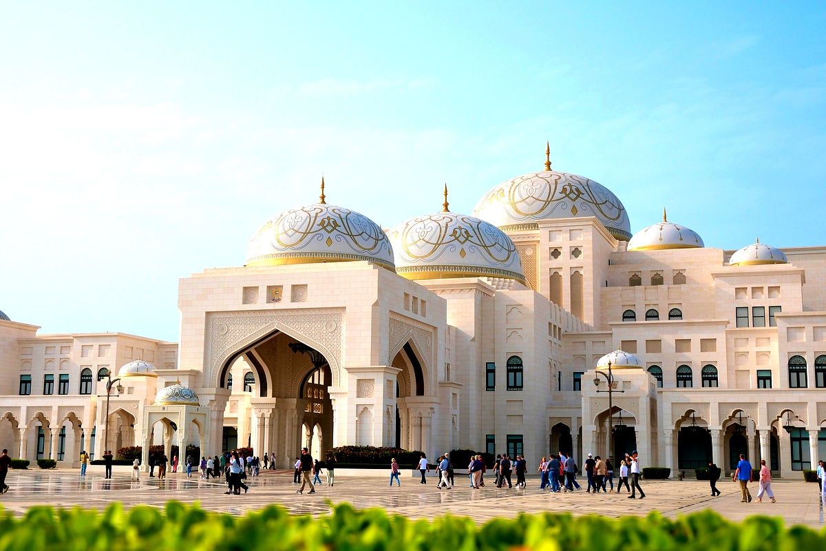 إطار نظري شامل لجهود النحو والبلاغة في ليبيا