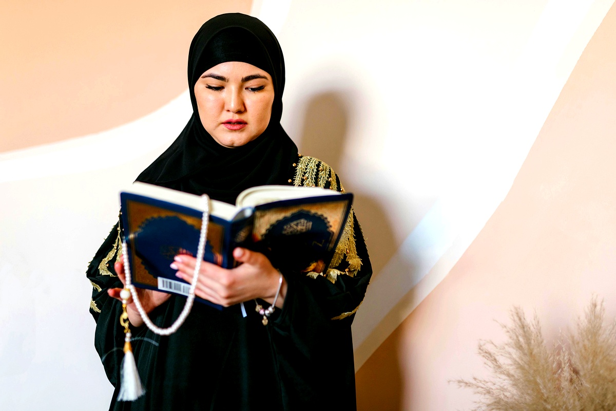 تطبيقات عملية مبتكرة في النحو والبلاغة: دراسة شاملة