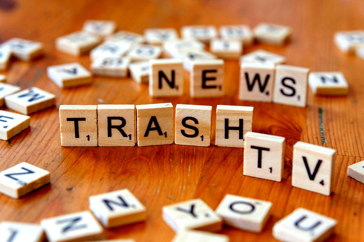 تحليل مقارن لجهود النحو والبلاغة في ليبيا