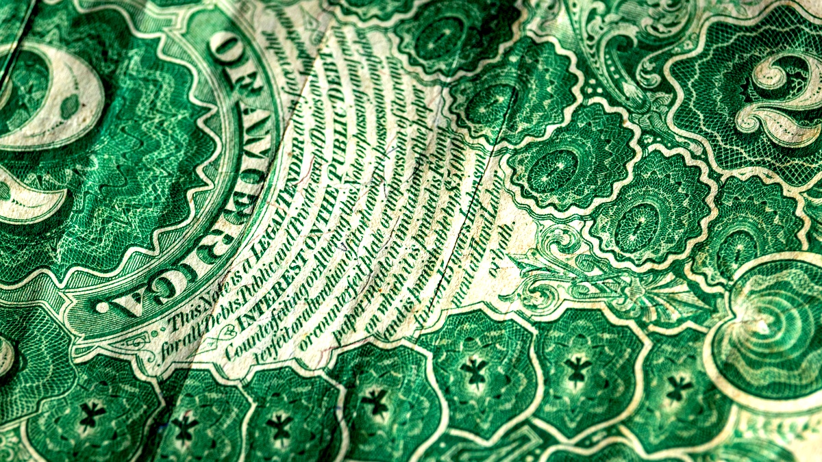 تحليل شامل لجوانب تبييض الأموال وتأثيراتها