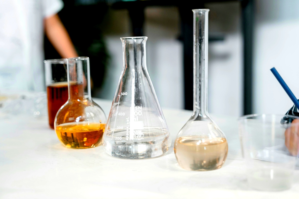 استراتيجيات مبتكرة في منهجية النحو والبلاغة